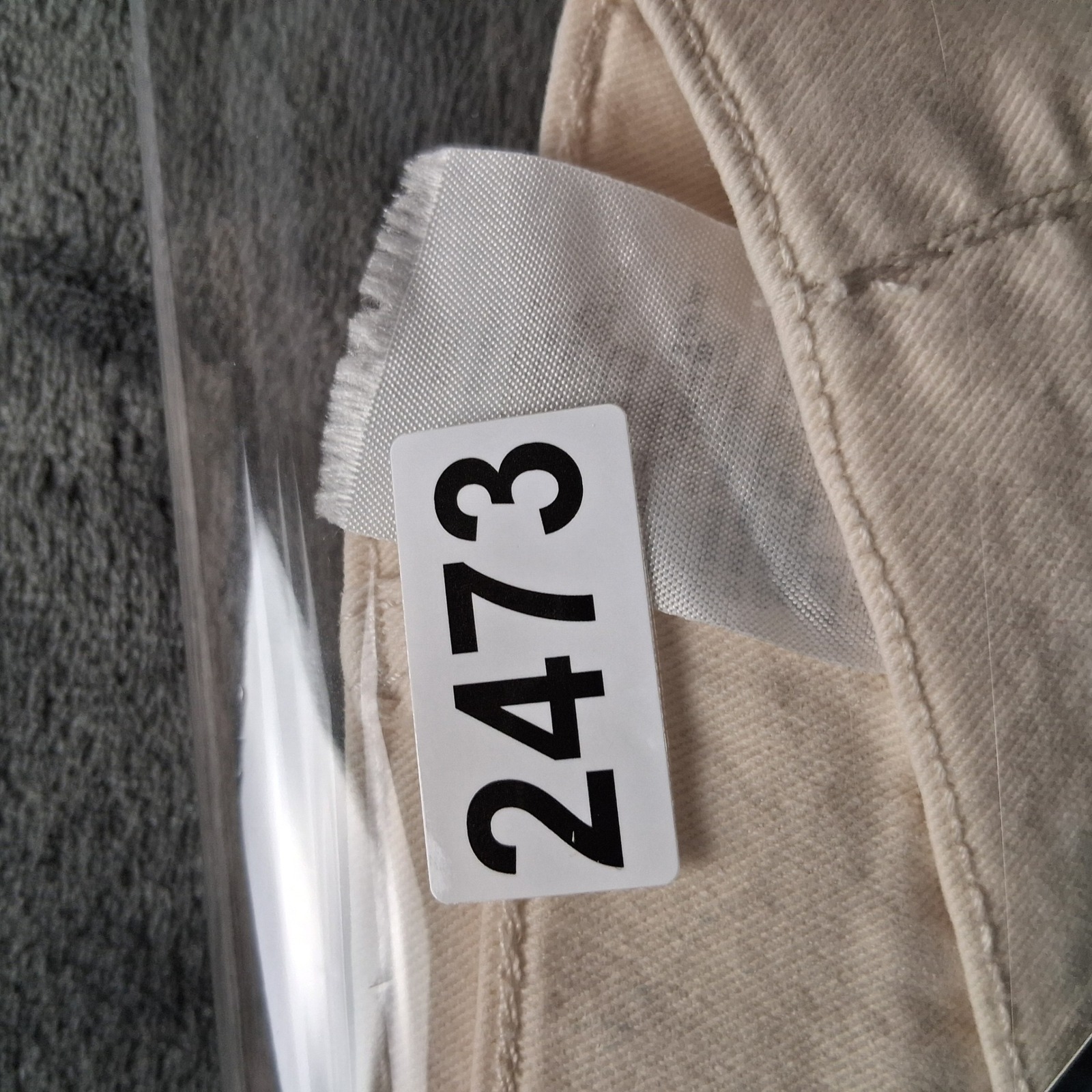 Nwt Denim & Co Straight Leg Jeans Womens 16 Cream Off-White Mid Rise Twill Denim — image 8 of 8